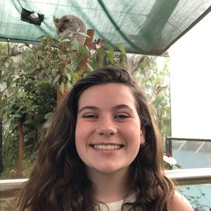 Meet your Posher, Lauren